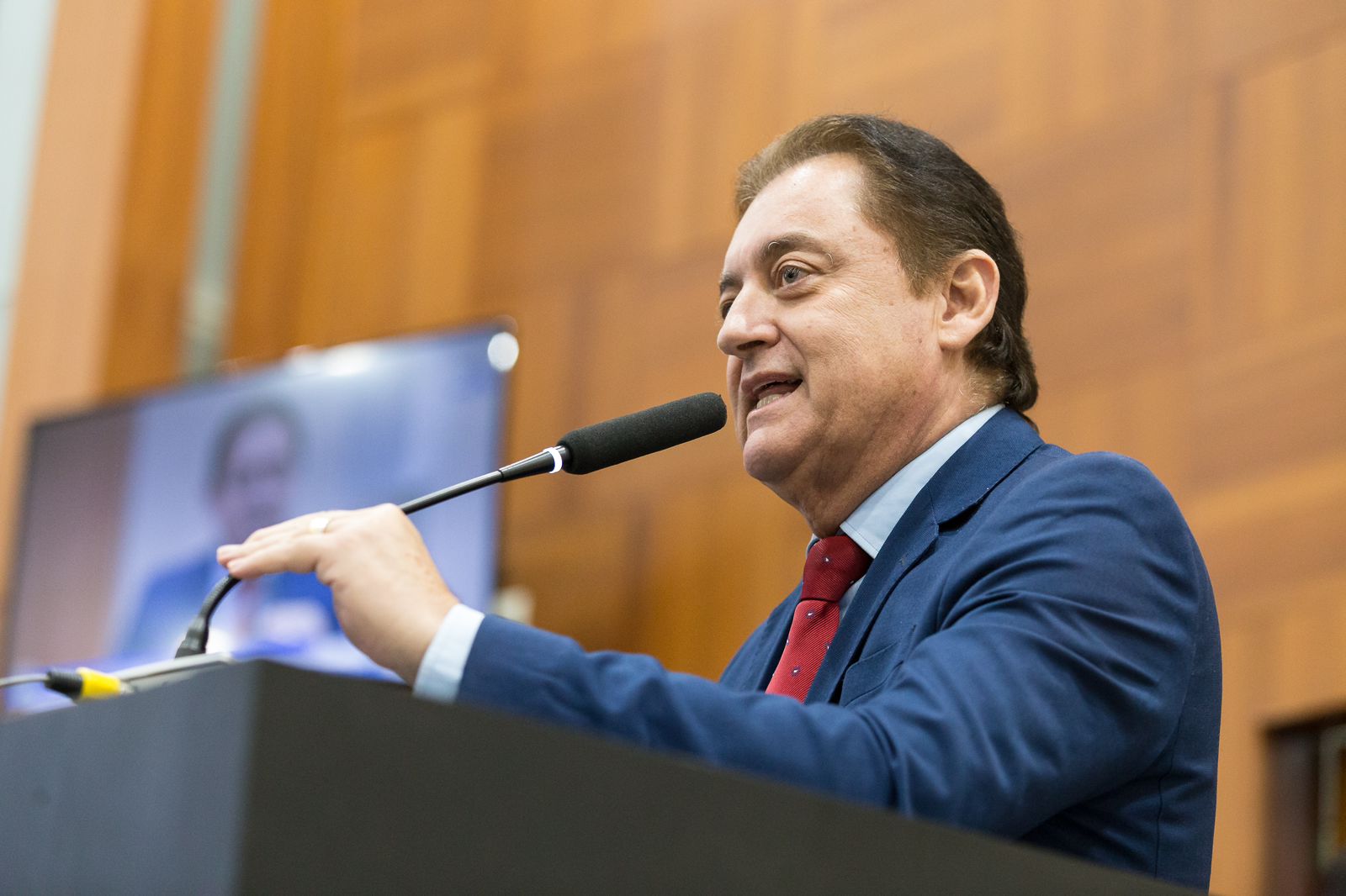 NA ALMT|: Deputado Sebastião Rezende quer proibir banheiros unissex em estabelecimentos de MT