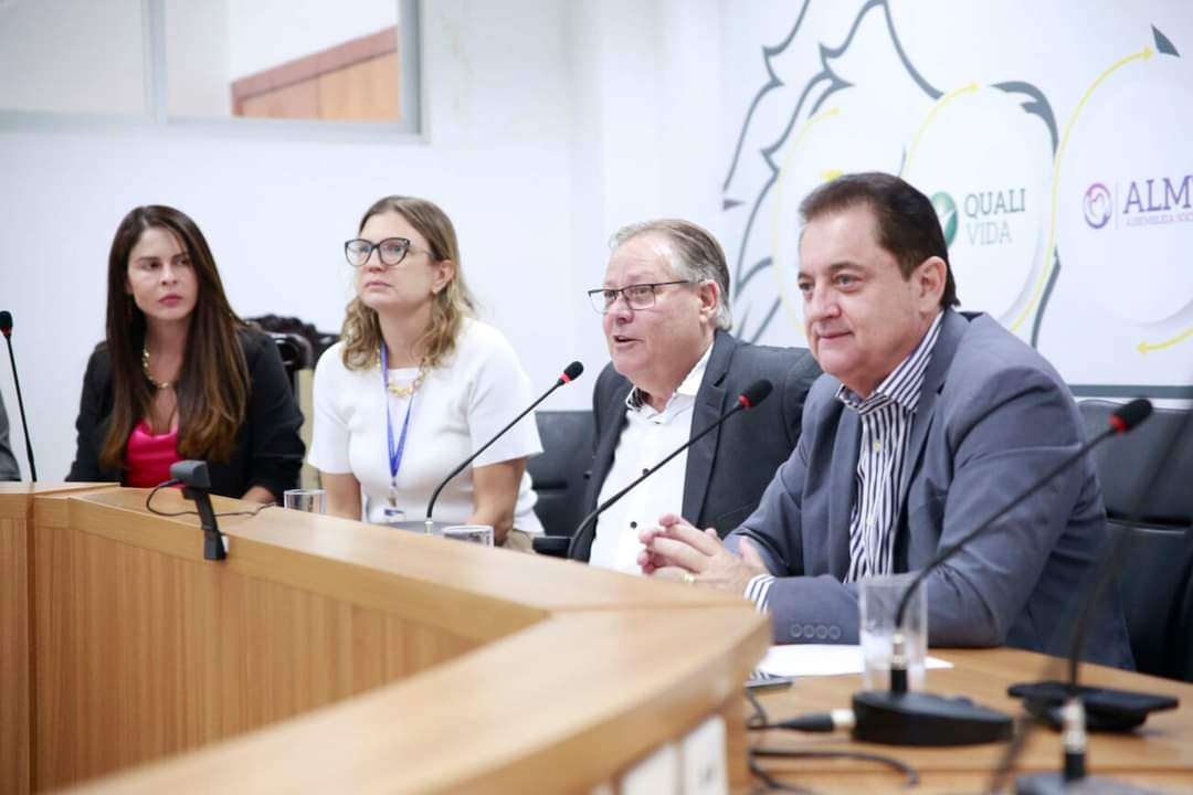 AUDIÊNCIA PÚBLICA|: Secretário garante a Sebastião Rezende plano de usar Santa Casa para cirurgias