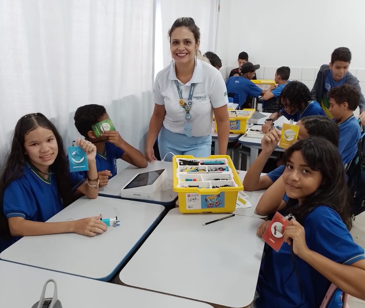 SAÚDE MENTAL|: Aulas de robótica desenvolvem habilidades socioemocionais nas escolas estaduais