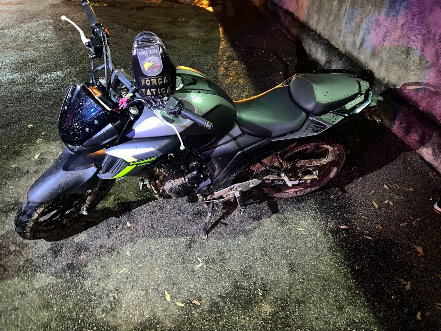 EM RONDONÓPOLIS|: Polícia prende dupla e recupera motocicleta furtada de concessionária