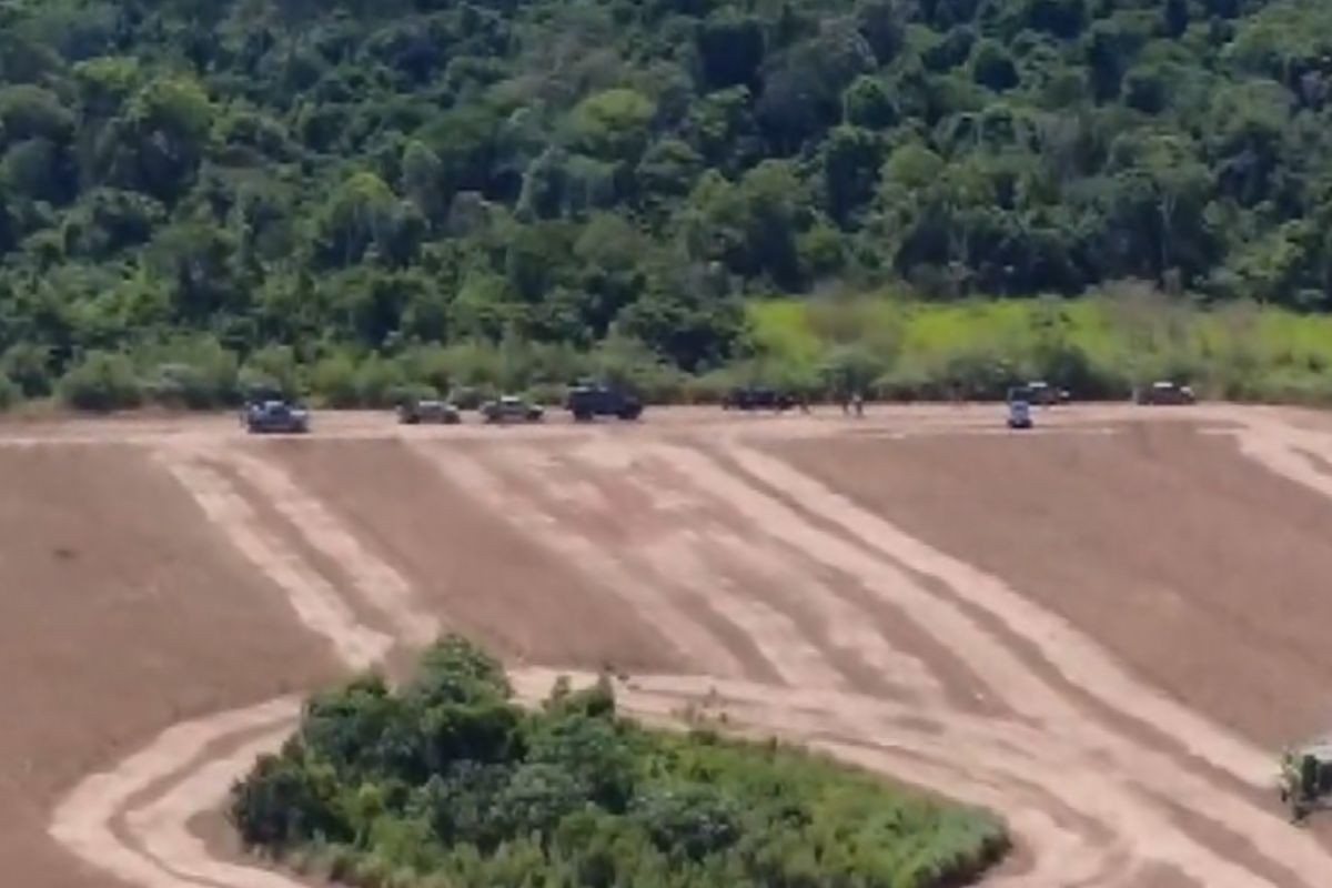 Filho de brasileiros desaparece no Paraguai e autoridades paraguaias suspeitam que ele tenha sido sequestrado por grupo terrorista